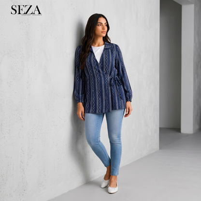 Mira Wrap Blose in Navy